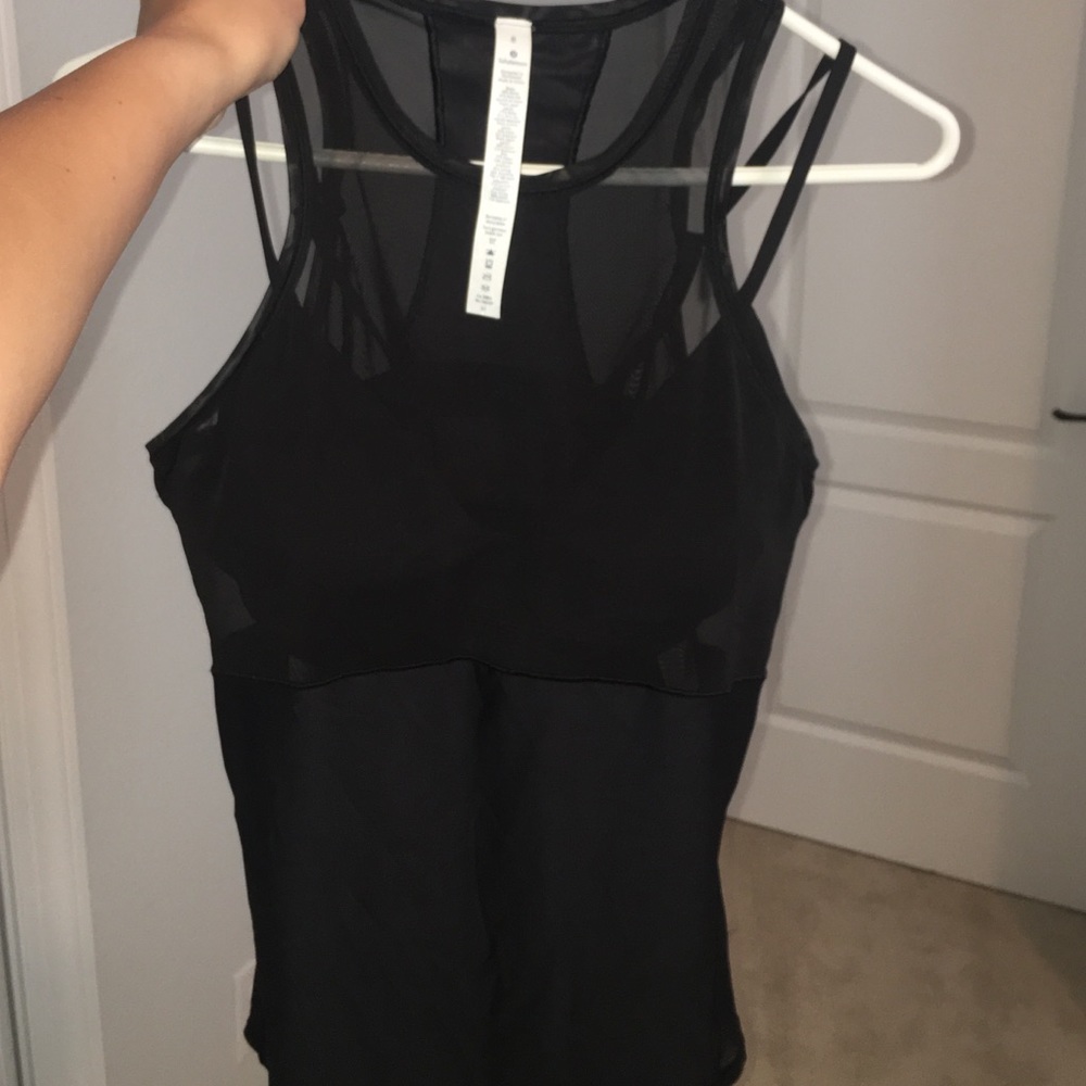 Lululemon mesh detailed tank top